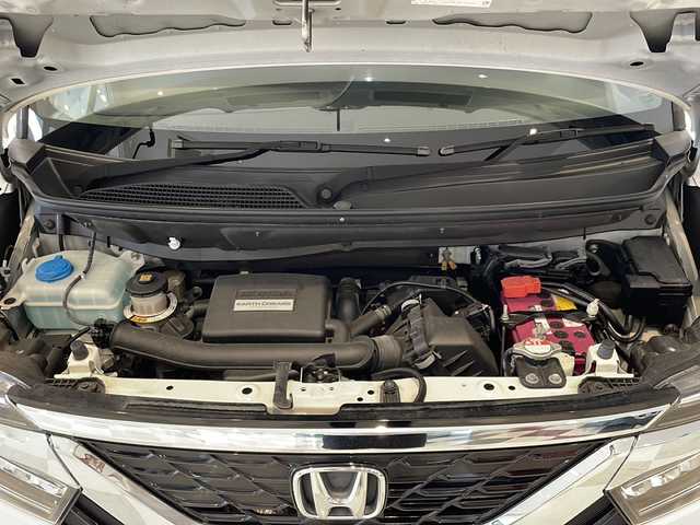 ホンダ Ｎ ＢＯＸ カスタム G L ホンダセンシング 福井県 2020(令2)年 4万km プラチナホワイトパール ワンオーナー/8インチディーラーオプションメモリーナビ/バックカメラ/フルセグTV/ETC（新セキュリティ対応）/ドライブレコーダー（前後）/シートヒーター（D/N）/両側パワースライドドア/ホンダセンシング/・アダプティブクルーズコントロール/・衝突軽減ブレーキ/・レーンキープアシスト/オートライト/LEDヘッドライト/ルーフコンソール/ravrion14インチアルミホイール/純正アルミホイール付きサマータイヤ×4本/「ナノイー」うるケア・ヴェールライト/純正フロアマット/ステアリングスイッチ