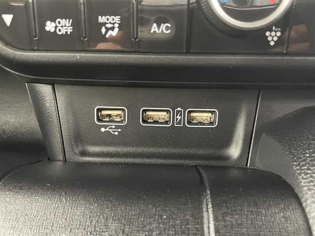 ホンダ Ｎ ＷＧＮ カスタム L ホンダセンシング 大分県 2021(令3)年 2.9万km プレミアムアガットブラウンP 純正8型インターナビ/(CD/DVD/Bluetooth/フルセグTV/SD)/バックカメラ/Honda　SENSING/・衝突軽減ブレーキ/・先行車発進お知らせ機能/・歩行者事故低減ステアリング/・路外逸脱抑制機能/・標識認識機能/・オートハイビーム機能/・渋滞追従機能付アダプティブクルーズコントロール/・車線維持支援システム/・誤発進抑制機能/オートリトラミラー/ビルトインETC/プッシュスタート/スマートキー/純正ドライブレコーダー前後/シートヒーター/電動格納ウィンカーミラー/ステアリングリモコン/フォグランプ/ドアバイザー