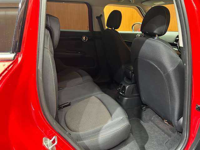 ＭＩＮＩ ミニ クロスオーバー クーパー D 千葉県 2018(平30)年 4.3万km チリ・レッド ペッパーＰＫＧ　/ＡＣＣ　/ナビ　/Ｂｌｕｅｔｏｏｔｈ接続　/Ｂカメラ/ＰＤＣ　/電動リアゲート　/コンフォートアクセス　/エキサイトメントＰＫＧ　/ストレージコンパートメントＰＫＧ　/衝突軽減ブレーキ　/ＥＴＣ　/禁煙車