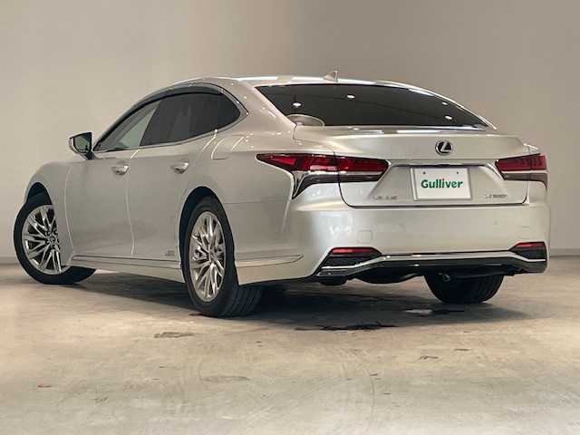 レクサス ＬＳ 500h Iパッケージ 宮城県 2018(平30)年 3.7万km ソニックシルバー 純正12.3インチワイドディスプレイ/Lexus Safety System + A/・PCS（プリクラッシュセーフティ）/・FCTA（フロントクロストラフィックアラート）/・LTA（レーントレーシングアシスト）/・AHS（アダプティブハイビームシステム）/・RSA（ロードサインアシスト）/・レーダークルーズコントロール（全車速追従機能付き）/・先行車発進告知機能/・ドライバー異常時対応システム/・BSM（ブラインドスポットモニター）/全方位カメラ/サンルーフ/デジタルインナーミラー/ヘッドアップディスプレイ/マークレビンソン/純正ドライブレコーダー/純正フロアマット/純正アルミ/純正LEDヘッドライト/本革シート/シートメモリー/シートヒーター/エアシート