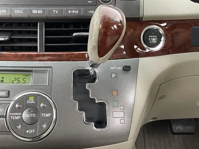 トヨタ エスティマ アエラス Gエディション 福岡県 2010(平22)年 7.1万km ホワイトパールクリスタルシャイン 純正ナビ（ＢＴ，フルセグＴＶ）　/Ｂカメラ　/ＥＴＣ　/クルーズコントロール　/ＭＴモード付き　/両側電動スライドドア　/ステアリングリモコン　/プッシュスタート　/フォグランプ　/オートライト　/電動格納式ドアミラー