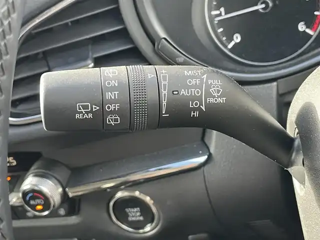 マツダ ＣＸ－３０ XD Lパッケージ 千葉県 2022(令4)年 2.4万km ポリメタルグレーM ＳＹＧＮＡＴＵＲＥ　ＳＴＹＬＥ/禁煙車/全方位カメラ/純正８．８インチＳＤナビ/Ｄ席パワーシート/Ｄ＋Ｎ席シートヒーター/ブラインドスポットモニター/衝突被害軽減ブレーキ/前後コーナーセンサー