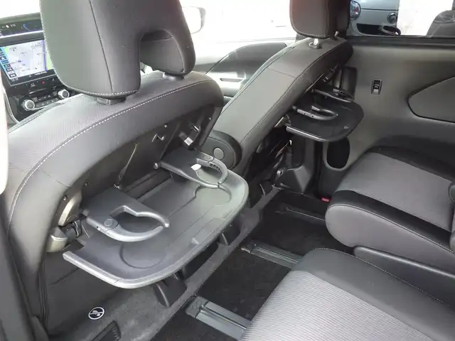 日産 セレナ e－パワー ハイウェイスター V 千葉県 2021(令3)年 4.8万km マルーンレッド 2トーン エマージェンシーブレーキ/プロパイロット/ハンズフリー両側パワースライドドア/インテリジェントルームミラー/純正SDナビ/地デジTV/【BD/DVD/CD再生機能　Bluetooth接続】/アラウンドビューモニター/革巻きステアリング/ステアリングスイッチ/ETC/LEDヘッドライト/フォグライト/ウインカーミラー/コーナーセンサー/純正15インチアルミホイル/サイド/カーテンエアバッグ/インテリジェントキー