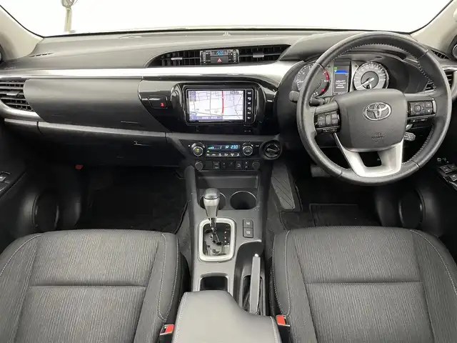 トヨタ ハイラックス Z 富山県 2020(令2)年 4.8万km オキサイドブロンズM 純正ナビ（AM/FM/DVD/BT/USB/HDMI）/フルセグTV/バックカメラ/ドライブレコーダー/ETC/衝突被害軽減システム/レーダークルーズコントロール/レーンキープアシスト/コーナーセンサー/横滑り防止装置/アイドリングストップ/純正アルミホイール/純正フロアマット/オートLEDライト/革巻きステアリング/ステアリングスイッチ/スマートキー/スペアキー