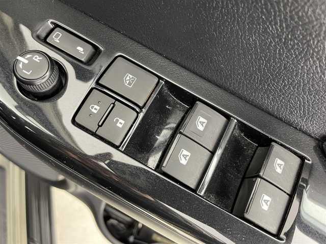 トヨタ ハイラックス Z 富山県 2020(令2)年 4.8万km オキサイドブロンズM 純正ナビ（AM/FM/DVD/BT/USB/HDMI）/フルセグTV/バックカメラ/ドライブレコーダー/ETC/衝突被害軽減システム/レーダークルーズコントロール/レーンキープアシスト/コーナーセンサー/横滑り防止装置/アイドリングストップ/純正アルミホイール/純正フロアマット/オートLEDライト/革巻きステアリング/ステアリングスイッチ/スマートキー/スペアキー
