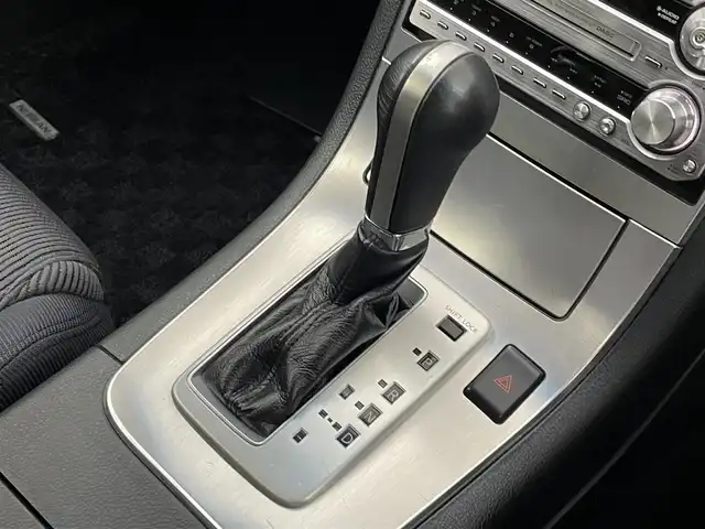 日産 ステージア 250 RX FOUR 埼玉県 2005(平17)年 6.2万km スーパーブラック ツインルーフ/CDオーディオ/・AM/FM/MOMOステアリング/フロアマット/電動格納ミラー/スノーモード/４WD/HIDオートライト/社外アルミホイール/スマートキー/スペアキー