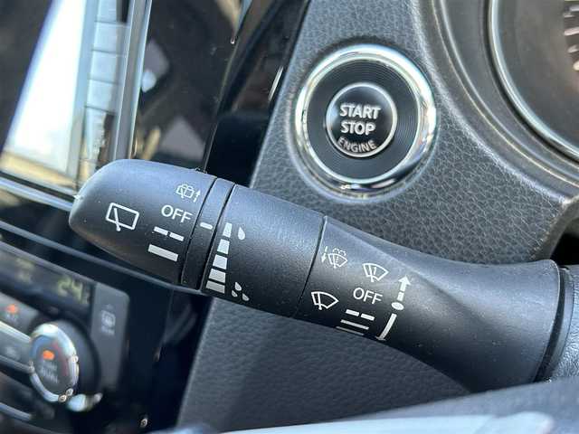 日産 エクストレイル 20X エクストリーマーX 愛媛県 2016(平28)年 13.1万km チタニウムカーキ 禁煙車/登録時走行距離130131km/Panasonic製ナビ（CN-AS300WD）/CD/DVD/TV/Bluetooth/バックカメラ/ETC/衝突軽減ブレーキ/レーンキープサポート/横滑り防止装置/ガラスルーフ/防水シート/前席シートヒーター/左右独立オートエアコン/オートライト/LEDヘッドライト/フォグランプ/スマートキー/プッシュスタートボタン/純正フロアマット/純正アルミホイール