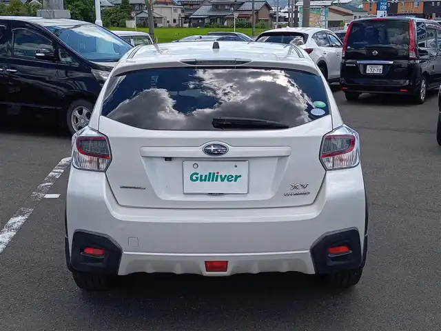 スバル インプレッサ ＸＶ ハイブリッド 2．0i－L アイサイト 福井県 2014(平26)年 12万km サテンホワイトパール 衝突被害軽減システム/メモリナビ（AVIC-MRZ099W）/・（CD/DVD/Bluetooth）/バックカメラ/ETC/パドルシフト/ステアリングスイッチ/前席パワーシート/冬用スタッドレスタイヤ積込/純正フロアマット/スマートキー
