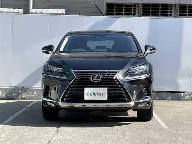 レクサス ＮＸ 300h バージョンL 青森県 2018(平30)年 5.7万km グラファイトブラックガラスフレーク ディーラー記録簿８枚/寒冷地仕様/純正ナビ地デジDVD再生/純正エンジンスタータープレミアム/ＨＵＤ/サンルーフ/本革シート/全席シートヒーター/三眼ＬＥＤヘッドライト/Ｌｅｘｕｓ　Ｓａｆｅｔｙ　Ｓｙｓｔｅｍ/ＥＴＣ２．０/パノラミックビューモニター/スペアキー２/パワーバックドア/純正18アルミホイール/新車時保証書/取扱説明書