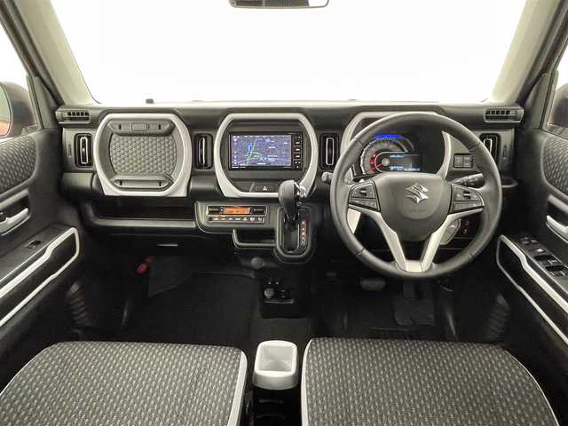 スズキ ハスラー HYBRID X 熊本県 2022(令4)年 0.9万km コーラルオレンジメタリック/ソフトベージュメタリック 社外ナビCN-HE01WD（ＣＤ・ＤＶＤ・フルセグ・ＢＴ・ＵＳＢ）/ＥＴＣ　/前席シートヒーター　/後ろのみコーナーセンサー　/スズキセーフティサポート/・衝突軽減ブレーキ/・デュアルカメラブレーキサポート/・後退時ブレーキサポート/・誤発進制御機能/・車線逸脱抑制機能/・ふらつき警報機能/・ハイビームアシスト/・標識認識機能/・先行車発進お知らせ機能/横滑り防止/アイドリングストップ/社外フロアマット/純正１５インチAW/オートライト/LEDヘッドライト/フォグライト/スマートキー/プッシュスタート/スペアキー1本