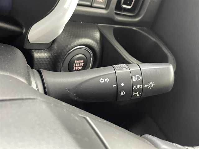 スズキ ハスラー HYBRID X 熊本県 2022(令4)年 0.9万km コーラルオレンジメタリック/ソフトベージュメタリック 社外ナビCN-HE01WD（ＣＤ・ＤＶＤ・フルセグ・ＢＴ・ＵＳＢ）/ＥＴＣ　/前席シートヒーター　/後ろのみコーナーセンサー　/スズキセーフティサポート/・衝突軽減ブレーキ/・デュアルカメラブレーキサポート/・後退時ブレーキサポート/・誤発進制御機能/・車線逸脱抑制機能/・ふらつき警報機能/・ハイビームアシスト/・標識認識機能/・先行車発進お知らせ機能/横滑り防止/アイドリングストップ/社外フロアマット/純正１５インチAW/オートライト/LEDヘッドライト/フォグライト/スマートキー/プッシュスタート/スペアキー1本