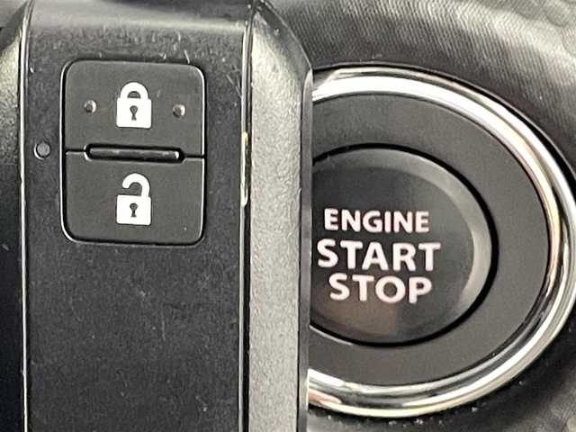 スズキ ハスラー HYBRID X 熊本県 2022(令4)年 0.9万km コーラルオレンジメタリック/ソフトベージュメタリック 社外ナビCN-HE01WD（ＣＤ・ＤＶＤ・フルセグ・ＢＴ・ＵＳＢ）/ＥＴＣ　/前席シートヒーター　/後ろのみコーナーセンサー　/スズキセーフティサポート/・衝突軽減ブレーキ/・デュアルカメラブレーキサポート/・後退時ブレーキサポート/・誤発進制御機能/・車線逸脱抑制機能/・ふらつき警報機能/・ハイビームアシスト/・標識認識機能/・先行車発進お知らせ機能/横滑り防止/アイドリングストップ/社外フロアマット/純正１５インチAW/オートライト/LEDヘッドライト/フォグライト/スマートキー/プッシュスタート/スペアキー1本