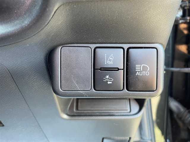 トヨタ アクア S 宮城県 2017(平29)年 9.1万km ブラックマイカ (株)IDOMが運営する【じしゃロン仙台店】の自社ローン専用車両になりますこちらは現金またはオートローンご利用時の価格です。自社ローンご希望の方は別途その旨お申付け下さい/SDナビ/フルセグ/Bluetooth/バックカメラ/プリクラッシュセーフティ/LEDヘッドライト/オートハイビーム