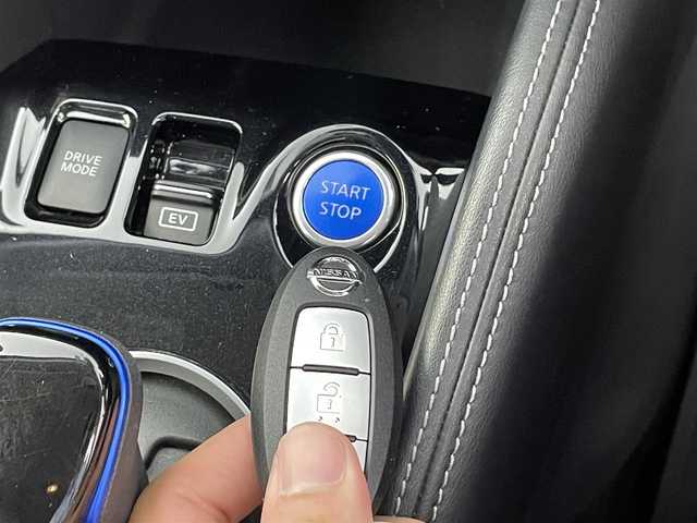 日産 キックス X 群馬県 2022(令4)年 2.9万km ダークブルー プロパイロット　アラウンドビューモニター　純正９インチナビ　ＬＥＤ　ＡＨＢ　ハーフレザーシート　シートヒーター　純正１７インチＡＷ　ステアリングリモコン　ＥＴＣ　ドラレコ　デジタルミラー　禁煙車