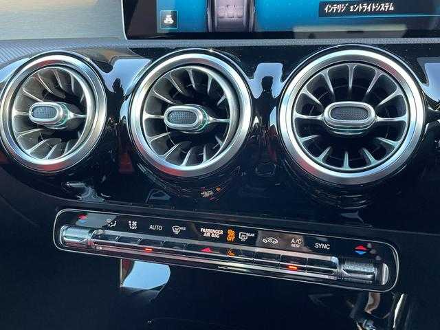 メルセデス・ベンツ ＣＬＡ２００ｄ Sブレーク AMGライン 埼玉県 2019(令1)年 4.3万km ジュピターレッド パノラミックスライディングルーフ/アドバンスドＰＫＧ/純正HDDナビ/（Bluetooth/USB/フルセグ）/３６０度カメラ/アンビエントライト/ヘッドアップディスプレイ/シートヒーター/パワーシート/ＥＴＣ