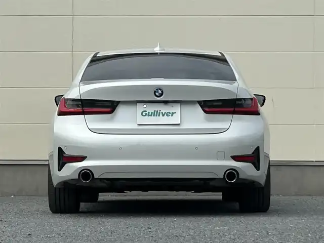 ＢＭＷ ３２０ｉ 特別仕様車 茨城県 2019(令1)年 1.9万km アルピンホワイトⅢ 首都圏100台限定　特別仕様車/ワンオーナー/純正ナビ/全方位カメラ/LEDライト/コンフォートアクセス/ドライブレコーダー/ミラーETC/モカ　ヴァーネスレザーシート/パーキングアシストプラス/アクティブクルーズコントロール/シートヒーター/パワーシート/ワイヤレスチャージング/純正アルミホイール/純正フロアマット