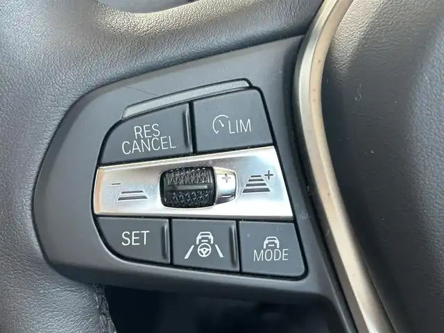 ＢＭＷ ３２０ｉ 特別仕様車 茨城県 2019(令1)年 1.9万km アルピンホワイトⅢ 首都圏100台限定　特別仕様車/ワンオーナー/純正ナビ/全方位カメラ/LEDライト/コンフォートアクセス/ドライブレコーダー/ミラーETC/モカ　ヴァーネスレザーシート/パーキングアシストプラス/アクティブクルーズコントロール/シートヒーター/パワーシート/ワイヤレスチャージング/純正アルミホイール/純正フロアマット
