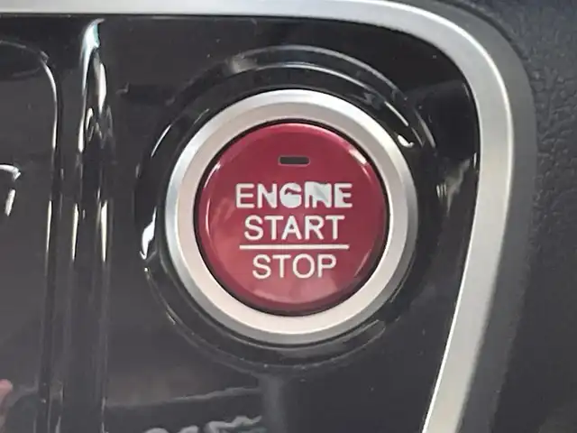 ホンダ Ｎ ＢＯＸ カスタム ターボ SSブラックSパッケージ 滋賀県 2017(平29)年 3.5万km クリスタルブラックパール 社外ナビ/【CD.DVD.Bluetooth.フルセグTV】/バックカメラ/クルーズコントロール/パドルシフト/LEDヘッドライト/オートライト/前方ドライブレコーダー/純正アルミホイール/ETC/両側電動スライドドア/ハーフレザーシート/前席シートヒーター/スマートキー