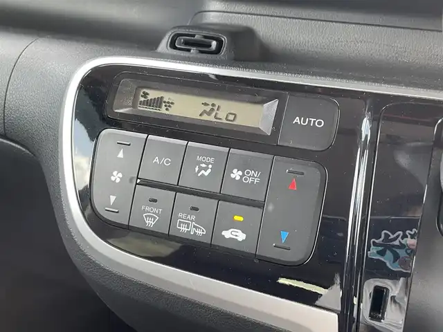 ホンダ Ｎ ＢＯＸ カスタム ターボ SSブラックSパッケージ 滋賀県 2017(平29)年 3.5万km クリスタルブラックパール 社外ナビ/【CD.DVD.Bluetooth.フルセグTV】/バックカメラ/クルーズコントロール/パドルシフト/LEDヘッドライト/オートライト/前方ドライブレコーダー/純正アルミホイール/ETC/両側電動スライドドア/ハーフレザーシート/前席シートヒーター/スマートキー