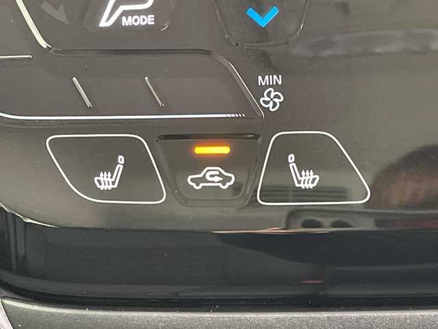 三菱 デリカミニ T プレミアム 愛知県 2025(令7)年 0.1千km Ｄグリーン 届出済未使用車　14km/MI-PILOT/純正9型ディスプレイオーディオ/・Bluetooth/AppleCarPlay/AndoroidAuto/全方位カメラ/両側電動スライドドア/ハーフレザー/クリアランスソナー/LEDヘッドライト/オートハイビーム/レーンキープ/前席シートヒーター（D/N）/ステアリングヒーター/ヒルディセントコントロール/電動パーキングブレーキ/オートブレーキホールド/プッシュスタート/スマートキー/スペアキー1本/ステアリングリモコン/DiM