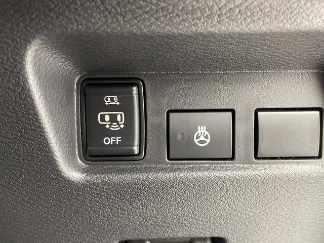 三菱 デリカミニ T プレミアム 愛知県 2025(令7)年 0.1千km Ｄグリーン 届出済未使用車　14km/MI-PILOT/純正9型ディスプレイオーディオ/・Bluetooth/AppleCarPlay/AndoroidAuto/全方位カメラ/両側電動スライドドア/ハーフレザー/クリアランスソナー/LEDヘッドライト/オートハイビーム/レーンキープ/前席シートヒーター（D/N）/ステアリングヒーター/ヒルディセントコントロール/電動パーキングブレーキ/オートブレーキホールド/プッシュスタート/スマートキー/スペアキー1本/ステアリングリモコン/DiM