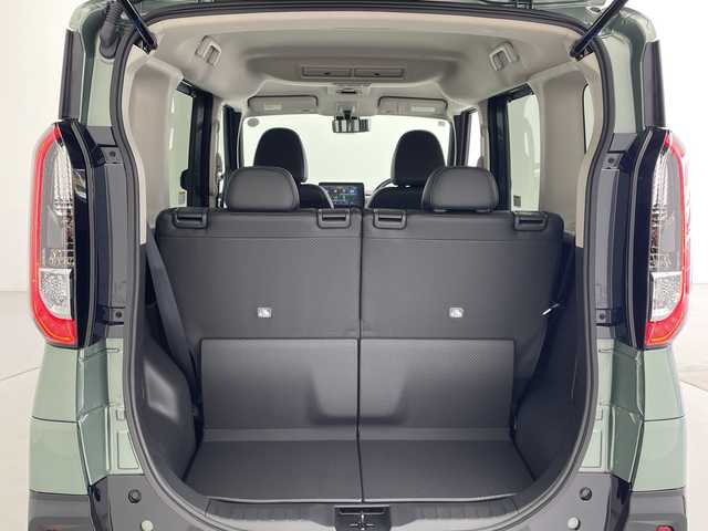 三菱 デリカミニ T プレミアム 愛知県 2025(令7)年 0.1千km Ｄグリーン 届出済未使用車　14km/MI-PILOT/純正9型ディスプレイオーディオ/・Bluetooth/AppleCarPlay/AndoroidAuto/全方位カメラ/両側電動スライドドア/ハーフレザー/クリアランスソナー/LEDヘッドライト/オートハイビーム/レーンキープ/前席シートヒーター（D/N）/ステアリングヒーター/ヒルディセントコントロール/電動パーキングブレーキ/オートブレーキホールド/プッシュスタート/スマートキー/スペアキー1本/ステアリングリモコン/DiM