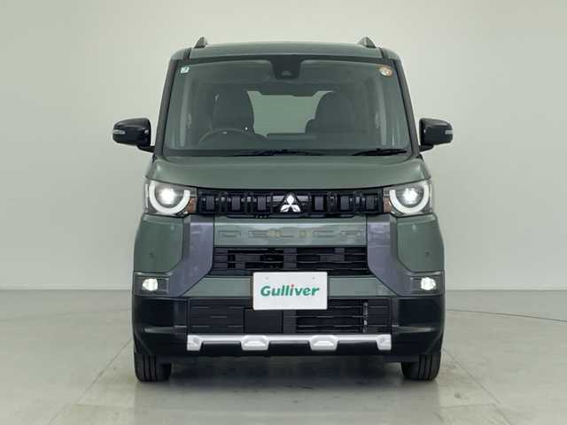 三菱 デリカミニ T プレミアム 愛知県 2025(令7)年 0.1千km Ｄグリーン 届出済未使用車　14km/MI-PILOT/純正9型ディスプレイオーディオ/・Bluetooth/AppleCarPlay/AndoroidAuto/全方位カメラ/両側電動スライドドア/ハーフレザー/クリアランスソナー/LEDヘッドライト/オートハイビーム/レーンキープ/前席シートヒーター（D/N）/ステアリングヒーター/ヒルディセントコントロール/電動パーキングブレーキ/オートブレーキホールド/プッシュスタート/スマートキー/スペアキー1本/ステアリングリモコン/DiM