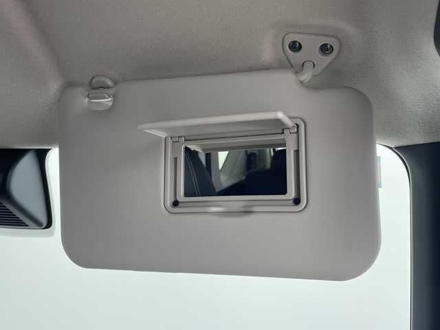 三菱 デリカミニ T プレミアム 愛知県 2025(令7)年 0.1千km Ｄグリーン 届出済未使用車　14km/MI-PILOT/純正9型ディスプレイオーディオ/・Bluetooth/AppleCarPlay/AndoroidAuto/全方位カメラ/両側電動スライドドア/ハーフレザー/クリアランスソナー/LEDヘッドライト/オートハイビーム/レーンキープ/前席シートヒーター（D/N）/ステアリングヒーター/ヒルディセントコントロール/電動パーキングブレーキ/オートブレーキホールド/プッシュスタート/スマートキー/スペアキー1本/ステアリングリモコン/DiM