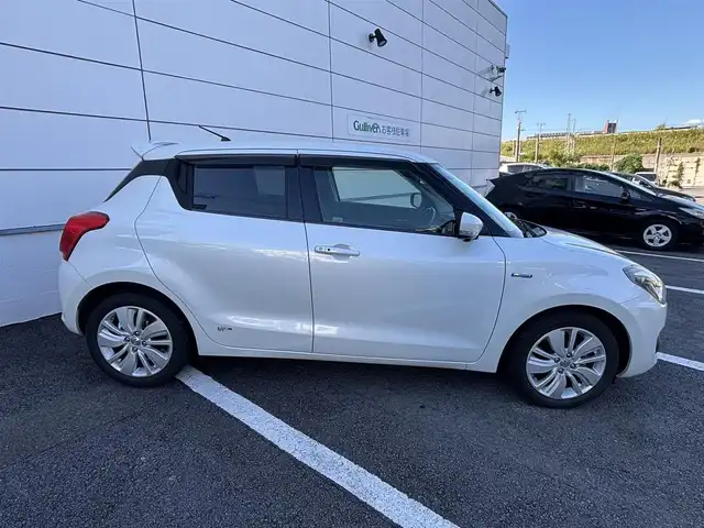 スズキ スイフト HYBRID ML 長崎県 2017(平29)年 5.1万km ピュアホワイトP ワンオーナー/純正メモリナビ/（CD/DVD/BT/フルセグ）/全方位カメラ/衝突軽減システム/レーンアシスト/レーダークルーズ/パドルシフト/ステアリングスイッチ/オートライト/前後ドライブレコーダー/D席シートヒーター/純正16インチAW