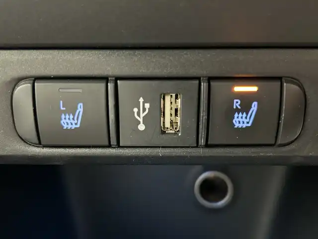 トヨタ ヤリス Z 三重県 2021(令3)年 5.8万km アバンギャルドブロンズメタリック /禁煙車//純正メモリナビ/　BT/USB//バックカメラ//追従クルーズコントロール//前席シートヒーター//レーンキープアシスト//衝突被害軽減システム//前後ドライブレコーダー【TZ-DR210】//ビルトインETC//前後コーナーセンサー//純正16インチアルミホイール//純正フロアマット//プッシュスタート//スマートキー//スペアキー×1