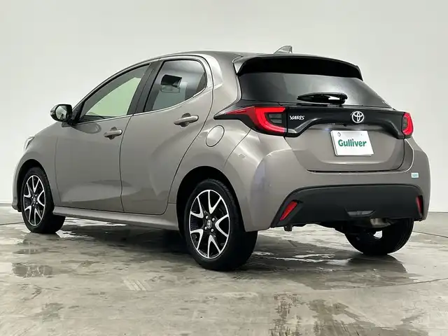 トヨタ ヤリス Z 三重県 2021(令3)年 5.8万km アバンギャルドブロンズメタリック /禁煙車//純正メモリナビ/　BT/USB//バックカメラ//追従クルーズコントロール//前席シートヒーター//レーンキープアシスト//衝突被害軽減システム//前後ドライブレコーダー【TZ-DR210】//ビルトインETC//前後コーナーセンサー//純正16インチアルミホイール//純正フロアマット//プッシュスタート//スマートキー//スペアキー×1