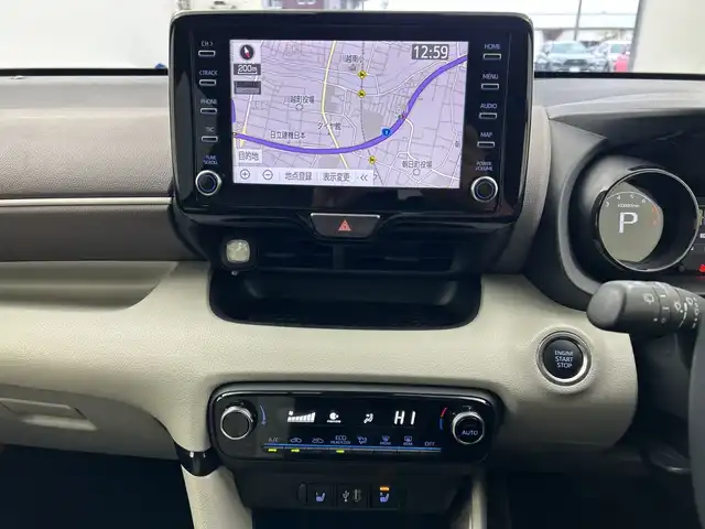 トヨタ ヤリス Z 三重県 2021(令3)年 5.8万km アバンギャルドブロンズメタリック /禁煙車//純正メモリナビ/　BT/USB//バックカメラ//追従クルーズコントロール//前席シートヒーター//レーンキープアシスト//衝突被害軽減システム//前後ドライブレコーダー【TZ-DR210】//ビルトインETC//前後コーナーセンサー//純正16インチアルミホイール//純正フロアマット//プッシュスタート//スマートキー//スペアキー×1