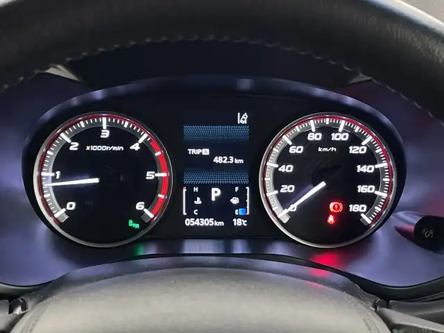 三菱 デリカＤ：５ P 新潟県 2022(令4)年 5.5万km グラファイトグレーメタリック/ブラックマイカ 4WD/純正メモリナビ/　フルセグTV/Bluetooth/CD/DVD/USB/レーダークルーズコントロール/衝突被害軽減ブレーキ/レーンキープアシスト/ブラインドスポットモニター/全方位モニター/パワーバックドア/D席パワーシート/前席シートヒーター/両側パワースライドドア/オートステップ/前後ドライブレコーダー/ビルトインETC/ステアリングヒーター/アイドリングストップ/横滑り防止装置/オートマチックハイビーム/LEDヘッドライト/パドルシフト/レザーステアリング/ステアリングスイッチ