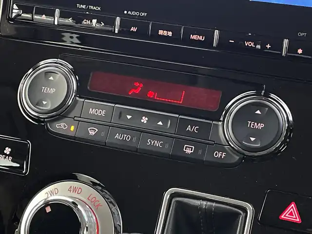 三菱 デリカＤ：５ P 新潟県 2022(令4)年 5.5万km グラファイトグレーメタリック/ブラックマイカ 4WD/純正メモリナビ/　フルセグTV/Bluetooth/CD/DVD/USB/レーダークルーズコントロール/衝突被害軽減ブレーキ/レーンキープアシスト/ブラインドスポットモニター/全方位モニター/パワーバックドア/D席パワーシート/前席シートヒーター/両側パワースライドドア/オートステップ/前後ドライブレコーダー/ビルトインETC/ステアリングヒーター/アイドリングストップ/横滑り防止装置/オートマチックハイビーム/LEDヘッドライト/パドルシフト/レザーステアリング/ステアリングスイッチ