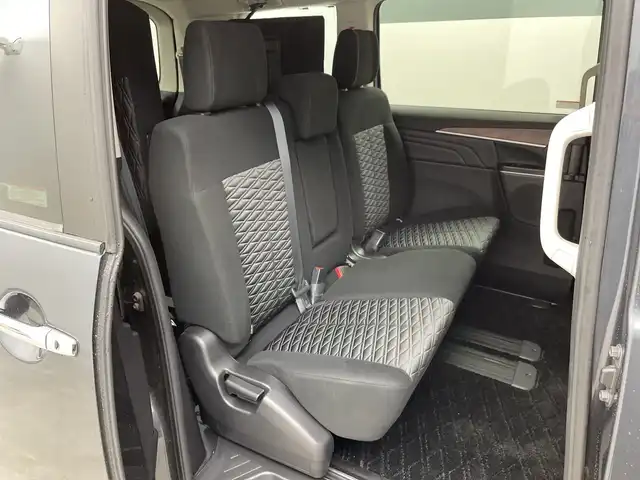 三菱 デリカＤ：５ P 新潟県 2022(令4)年 5.5万km グラファイトグレーメタリック/ブラックマイカ 4WD/純正メモリナビ/　フルセグTV/Bluetooth/CD/DVD/USB/レーダークルーズコントロール/衝突被害軽減ブレーキ/レーンキープアシスト/ブラインドスポットモニター/全方位モニター/パワーバックドア/D席パワーシート/前席シートヒーター/両側パワースライドドア/オートステップ/前後ドライブレコーダー/ビルトインETC/ステアリングヒーター/アイドリングストップ/横滑り防止装置/オートマチックハイビーム/LEDヘッドライト/パドルシフト/レザーステアリング/ステアリングスイッチ