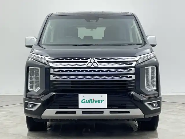 三菱 デリカＤ：５ P 新潟県 2022(令4)年 5.5万km グラファイトグレーメタリック/ブラックマイカ 4WD/純正メモリナビ/　フルセグTV/Bluetooth/CD/DVD/USB/レーダークルーズコントロール/衝突被害軽減ブレーキ/レーンキープアシスト/ブラインドスポットモニター/全方位モニター/パワーバックドア/D席パワーシート/前席シートヒーター/両側パワースライドドア/オートステップ/前後ドライブレコーダー/ビルトインETC/ステアリングヒーター/アイドリングストップ/横滑り防止装置/オートマチックハイビーム/LEDヘッドライト/パドルシフト/レザーステアリング/ステアリングスイッチ