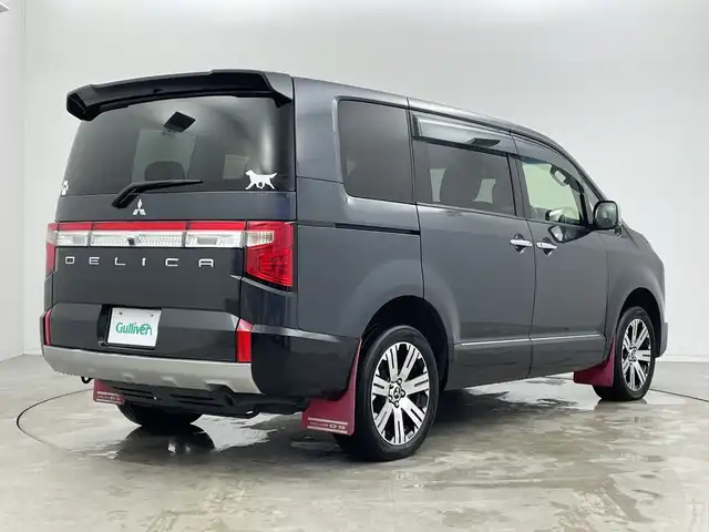 三菱 デリカＤ：５ P 新潟県 2022(令4)年 5.5万km グラファイトグレーメタリック/ブラックマイカ 4WD/純正メモリナビ/　フルセグTV/Bluetooth/CD/DVD/USB/レーダークルーズコントロール/衝突被害軽減ブレーキ/レーンキープアシスト/ブラインドスポットモニター/全方位モニター/パワーバックドア/D席パワーシート/前席シートヒーター/両側パワースライドドア/オートステップ/前後ドライブレコーダー/ビルトインETC/ステアリングヒーター/アイドリングストップ/横滑り防止装置/オートマチックハイビーム/LEDヘッドライト/パドルシフト/レザーステアリング/ステアリングスイッチ