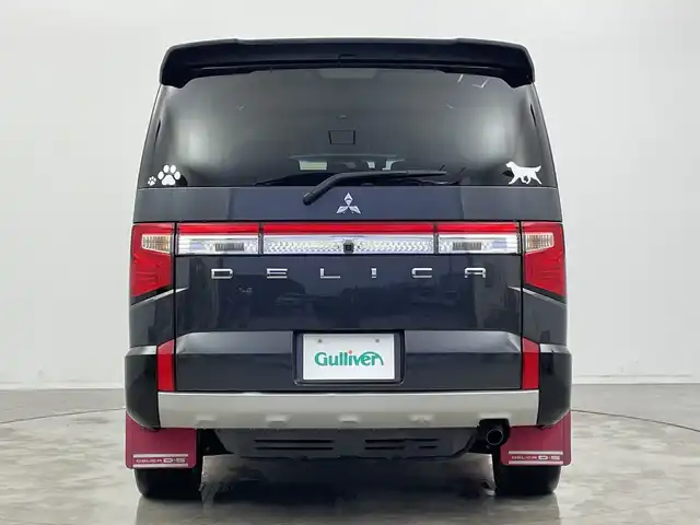 三菱 デリカＤ：５ P 新潟県 2022(令4)年 5.5万km グラファイトグレーメタリック/ブラックマイカ 4WD/純正メモリナビ/　フルセグTV/Bluetooth/CD/DVD/USB/レーダークルーズコントロール/衝突被害軽減ブレーキ/レーンキープアシスト/ブラインドスポットモニター/全方位モニター/パワーバックドア/D席パワーシート/前席シートヒーター/両側パワースライドドア/オートステップ/前後ドライブレコーダー/ビルトインETC/ステアリングヒーター/アイドリングストップ/横滑り防止装置/オートマチックハイビーム/LEDヘッドライト/パドルシフト/レザーステアリング/ステアリングスイッチ