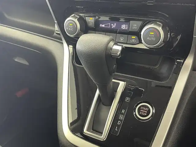 日産 セレナ ハイウェイスター プロパイロットED 群馬県 2016(平28)年 7.4万km マルーンレッド 2トーン 純正９インチナビ　バックカメラ　純正フリップダウンモニター　衝突軽減システム　両側パワースライドドア　　　クルーズコントロール　ビルトインＥＴＣ　ドライブレコーダー　Ｐスタート　スマートキー　禁煙車