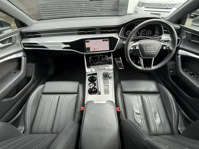 アウディ Ａ７ SB 45TFSIクワトロ Sライン 静岡県 2021(令3)年 4.4万km デイトナグレーパールエフェクト S lineパッケージ/　・スポーツサスペンション/　・スポーツシート／バルコナレザー S lineロゴ/　・ステアリングホイール3スポークレザーマルチファンクションパドルシフト/　・アウディサイドアシスト/　・アウディプレセンスリヤ/　・S line エクステリア/　・アルミホイール 5ツインスポークVデザイン 8.5J×20/　・デコラティブパネル マットブラッシュトアルミニウム/　・マルチカラーアンビエントライティング/　・マトリクスLEDヘッドライト　ダイナミックインディケーター付/　・LEDリヤコンビネーションランプ/レザーシート/電動リアゲート/バーチャルコックピット/MMI/(BT/CarPlay/フルセグ)/バックカメラ/アダプティブクルーズコントロール/レーンキープアシスト/メモリー付パワーシート/シートヒーター/アドバンストキー/保証書/取説/スペアキー