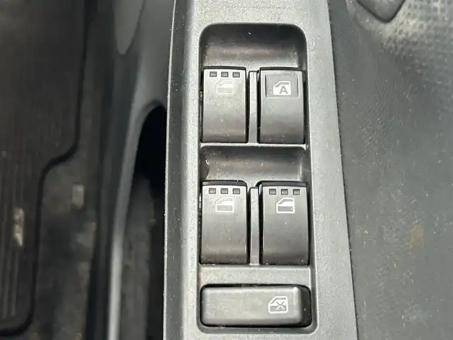 ダイハツ ミラ イース L SAⅢ 岡山県 2020(令2)年 1.7万km シャイニングホワイトパール 登録時走行距離16938km/社外ナビ（CN-E330D)/ワンセグTV(AM.FM.CD.TV.BT)/バックカメラ/クリアランスソナー/衝突軽減ブレーキ/横滑り防止装置/車線逸脱警報（レーンキープアシスト）/アイドリングストップ/オートマチックハイビーム/純正フロアマット/ドアバイザー/イモビライザー