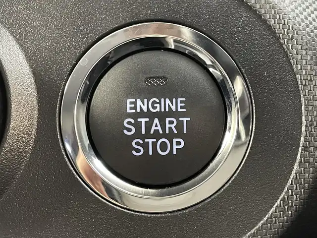 ダイハツ ロッキー G 大分県 2020(令2)年 4.8万km ナチュラルベージュマイカM 純正ディスプレィオーディオ/BT/フルセグ/applecarplay/androidauto/ETC/全方位カメラ/前方ドラレコ/シートヒーター（D/N）/衝突軽減ブレーキ/レーンキープアシスト/オートライト/道路標識認識機能/先行発進お知らせ/コーナーセンサー/純正アルミホイール