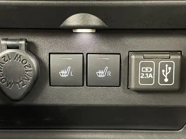 ダイハツ ロッキー G 大分県 2020(令2)年 4.8万km ナチュラルベージュマイカM 純正ディスプレィオーディオ/BT/フルセグ/applecarplay/androidauto/ETC/全方位カメラ/前方ドラレコ/シートヒーター（D/N）/衝突軽減ブレーキ/レーンキープアシスト/オートライト/道路標識認識機能/先行発進お知らせ/コーナーセンサー/純正アルミホイール