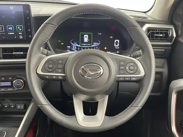 ダイハツ ロッキー G 大分県 2020(令2)年 4.8万km ナチュラルベージュマイカM 純正ディスプレィオーディオ/BT/フルセグ/applecarplay/androidauto/ETC/全方位カメラ/前方ドラレコ/シートヒーター（D/N）/衝突軽減ブレーキ/レーンキープアシスト/オートライト/道路標識認識機能/先行発進お知らせ/コーナーセンサー/純正アルミホイール