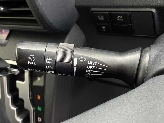 トヨタ シエンタ ハイブリッド G クエロ 鹿児島県 2019(令1)年 5.6万km ホワイトパールクリスタルシャイン 純正9インチナビ/（CD/DVD/BT/フルセグTV）/両側パワースライドドア/パノラミックビューモニター/レーンキープアシスト/プリクラッシュセーフティ/クルーズコントロール/オートライト/オートマチックハイビーム/HDMI入力/ドライブレコーダー/ハーフレザーシート