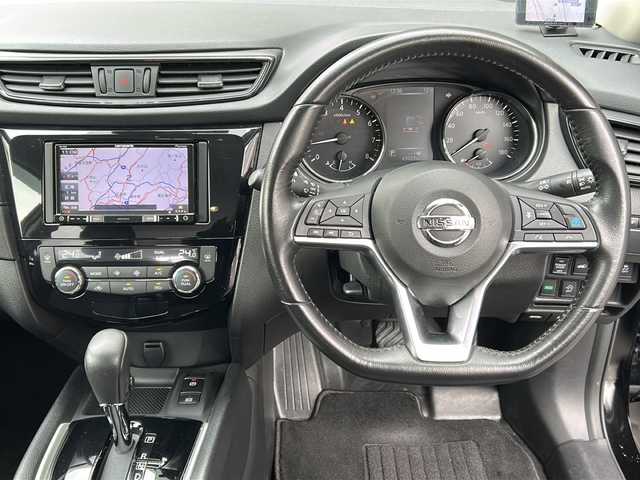日産 エクストレイル 20Xi 広島県 2018(平30)年 4.3万km ダイヤモンドブラック 禁煙車/4WD/エマージェンシーブレーキ/車線逸脱警報/ハイビームアシスト/プロパイロット/BSW/コーナーセンサー/社外ナビ（AVIC-RZ802）/・フルセグ/CD/DVD/SD//アラウンドビューモニター/インテリジェントルームミラー/パワーバックドア/革巻きステアリング/オートライト/カプロンシート/電動パーキングブレーキ/オートホールド/LEDヘッドライト/フォグランプ/スマートキー/プッシュスタート/スペアキー/ETC/前後ドライブレコーダー/レーダー探知機/ドアバイザー/フロアマット/アルミ付きスタッドレスタイヤ車載/純正18インチアルミホール/Wエアバック