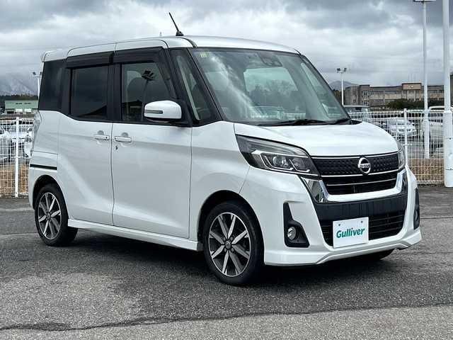 日産 デイズ ルークス ハイウェイスターX Gパッケージ 富山県 2016(平28)年 8.6万km ホワイトパール 禁煙車/ディーラーオプションナビ/型式：MJ1160-W/【フルセグTV/CD/DVD/Bluetooth/SD/AUX/ipod】/両側パワースライドドア/プッシュスタート/スマートキー×２/ＬＥＤヘッドライト/純正アルミホイル/純正フロアマット/ビルトインＥＴＣ/フォグランプ/前側ドライブレコーダー