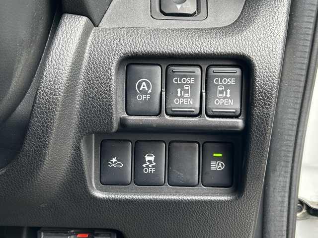 日産 デイズ ルークス ハイウェイスターX Gパッケージ 富山県 2016(平28)年 8.6万km ホワイトパール 禁煙車/ディーラーオプションナビ/型式：MJ1160-W/【フルセグTV/CD/DVD/Bluetooth/SD/AUX/ipod】/両側パワースライドドア/プッシュスタート/スマートキー×２/ＬＥＤヘッドライト/純正アルミホイル/純正フロアマット/ビルトインＥＴＣ/フォグランプ/前側ドライブレコーダー