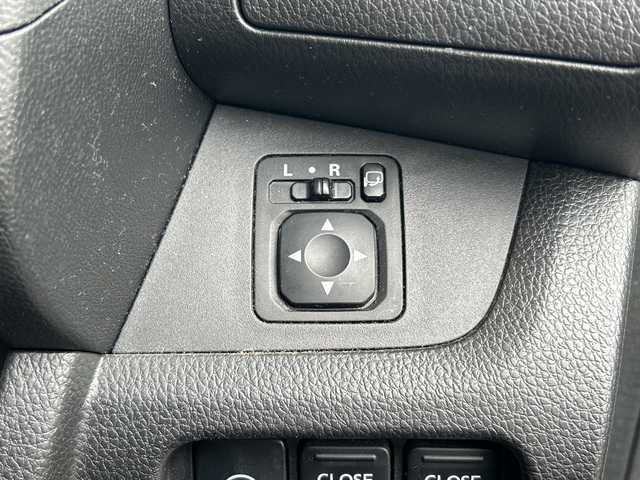 日産 デイズ ルークス ハイウェイスターX Gパッケージ 富山県 2016(平28)年 8.6万km ホワイトパール 禁煙車/ディーラーオプションナビ/型式：MJ1160-W/【フルセグTV/CD/DVD/Bluetooth/SD/AUX/ipod】/両側パワースライドドア/プッシュスタート/スマートキー×２/ＬＥＤヘッドライト/純正アルミホイル/純正フロアマット/ビルトインＥＴＣ/フォグランプ/前側ドライブレコーダー