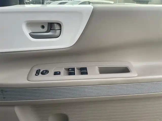 ホンダ Ｎ ＢＯＸ スラッシュ G Aパッケージ 神奈川県 2015(平27)年 6.4万km パール